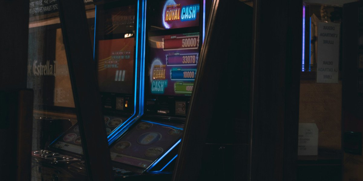 Die Entwicklung der Slot-Spiele: Von klassischen Maschinen zu immersiven 3D-Erlebnissen im Online-Casino